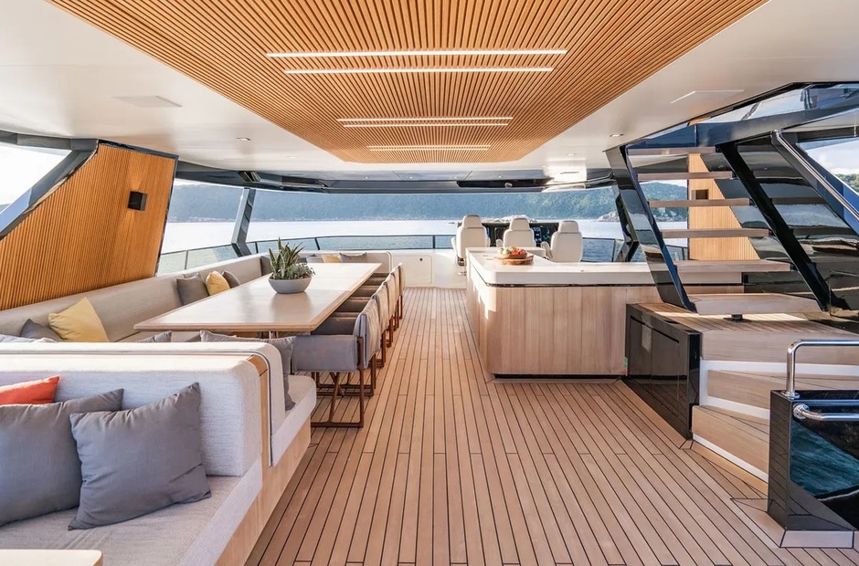 MCP Yachts Queen Tati