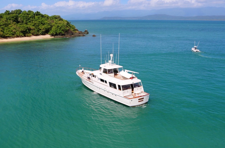 Lloyds Ships Australia Bahama