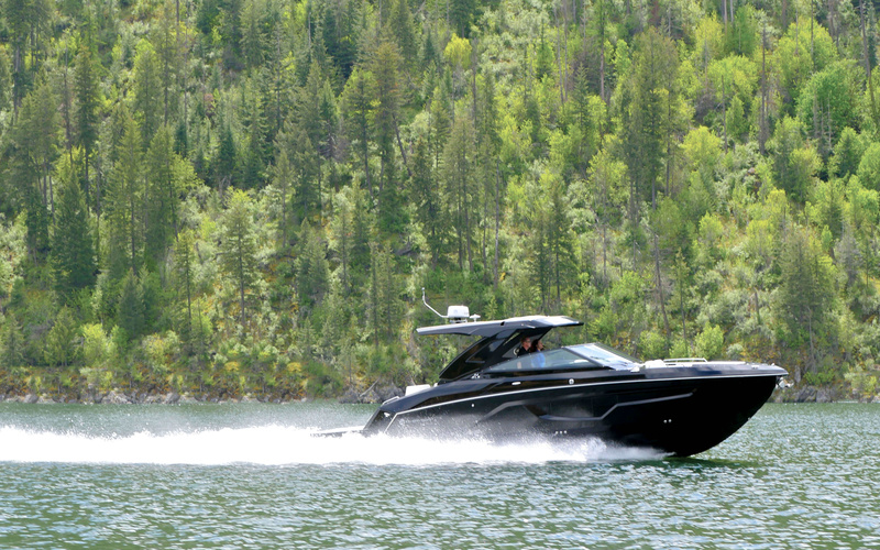 Cruisers Yachts 34 GLS I/O