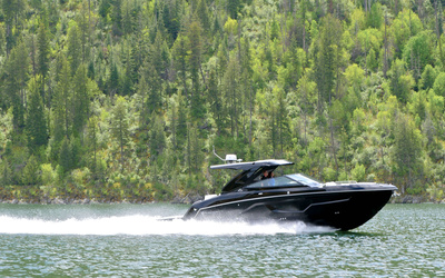Cruisers Yachts 34 GLS I/O