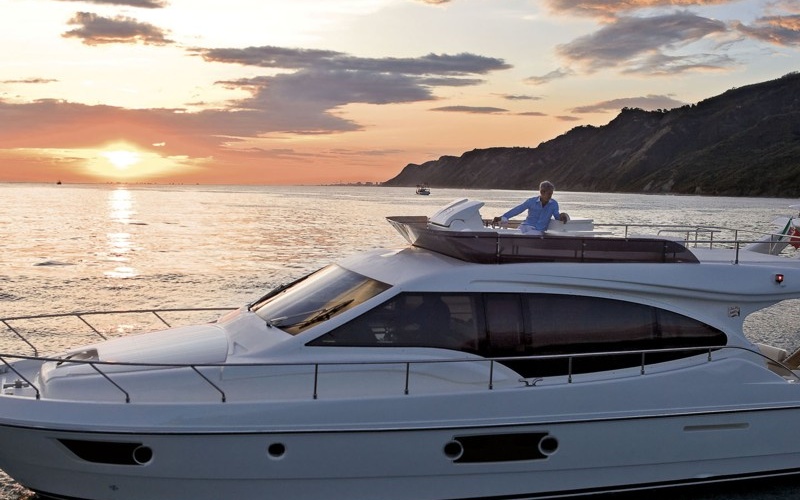 Ferretti 500