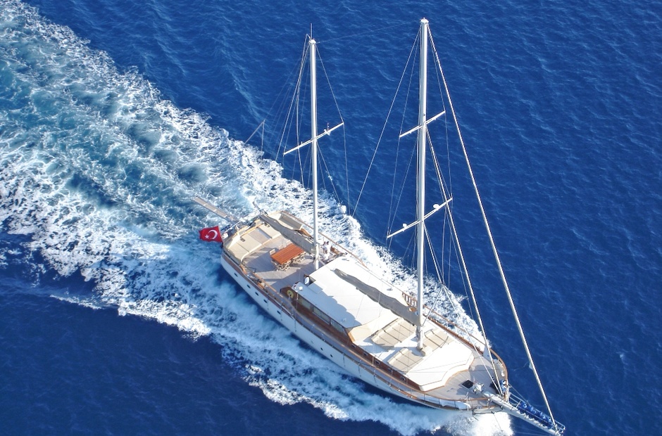 Yener Yachts Schatz