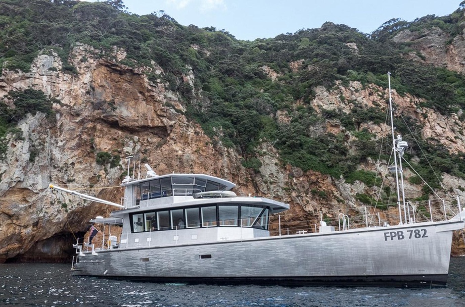 Custom Boats GREY WOLF II