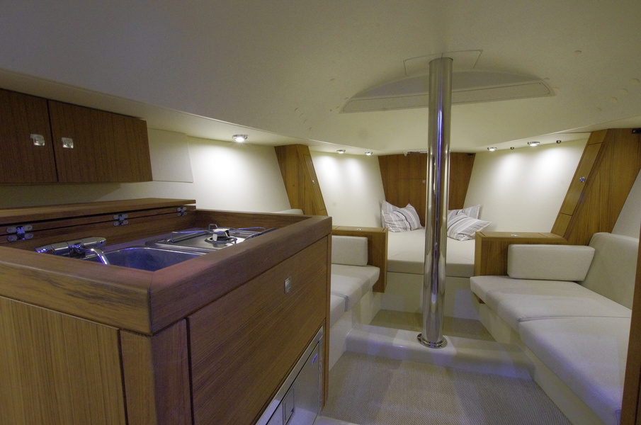 Salon: nose view