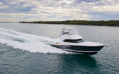 Riviera 43 Open Flybridge