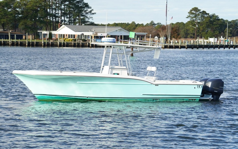 Buddy Davis 28 Center Console