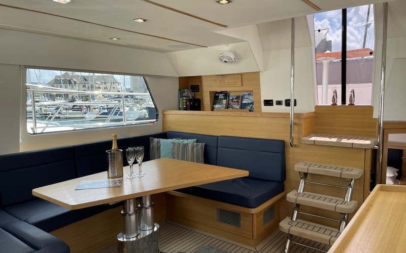 Hardy 42 Hybrid