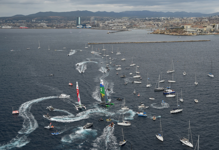 Fan flotilla surrounds winners to congratulate first SailGP champions and silver medalists