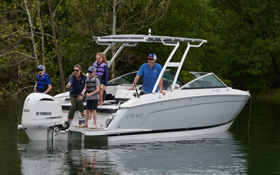 Cobalt R6 Outboard