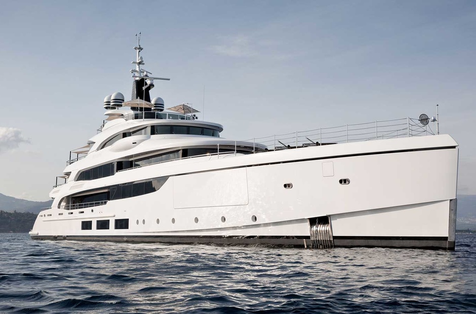 Benetti Triumph