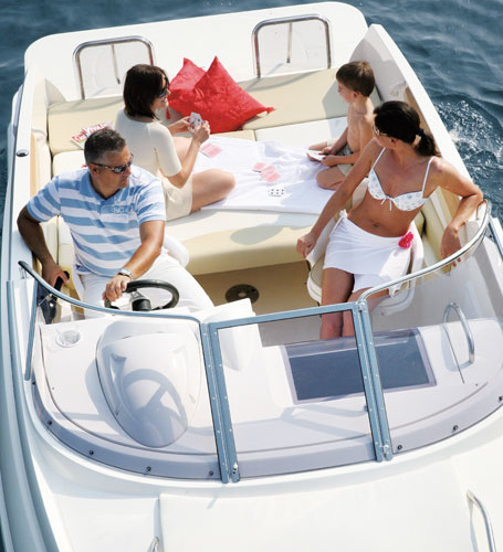 Quicksilver Activ 640 Cabin