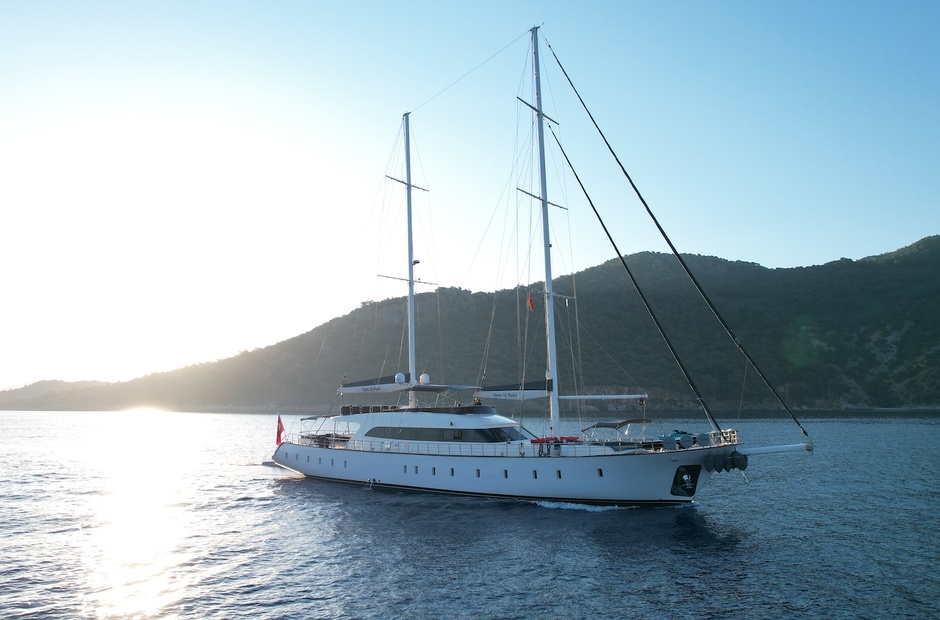 Custom Queen of Makri