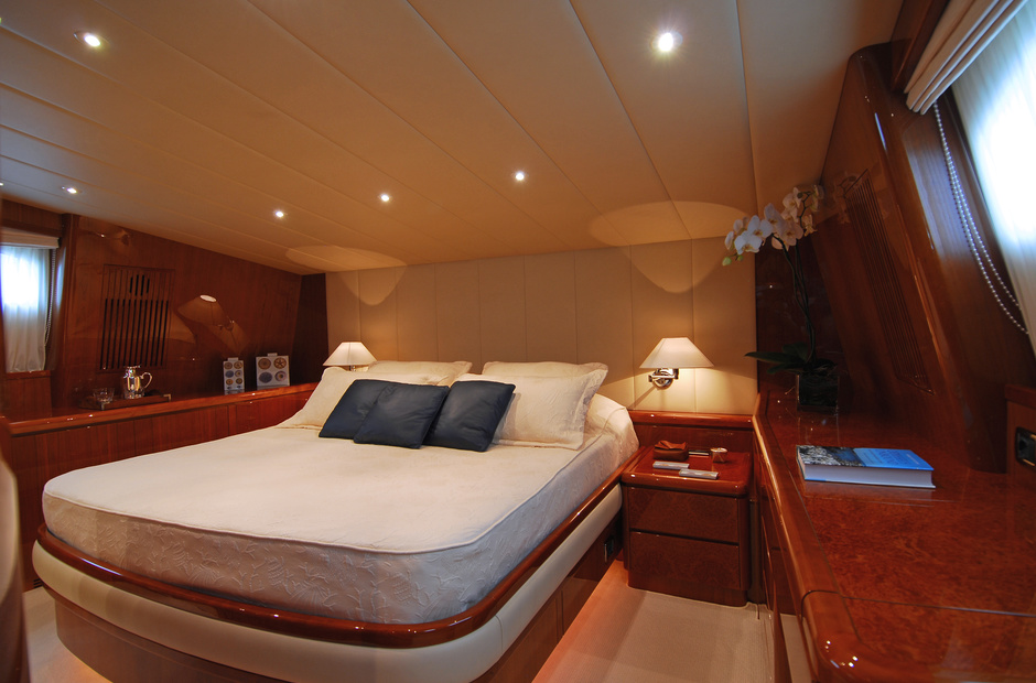 Falcon Grand Mariana IV