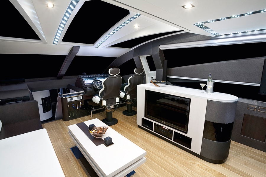 From the table on the left, you can make a full bed by combining it with the sofa extra mattresses
