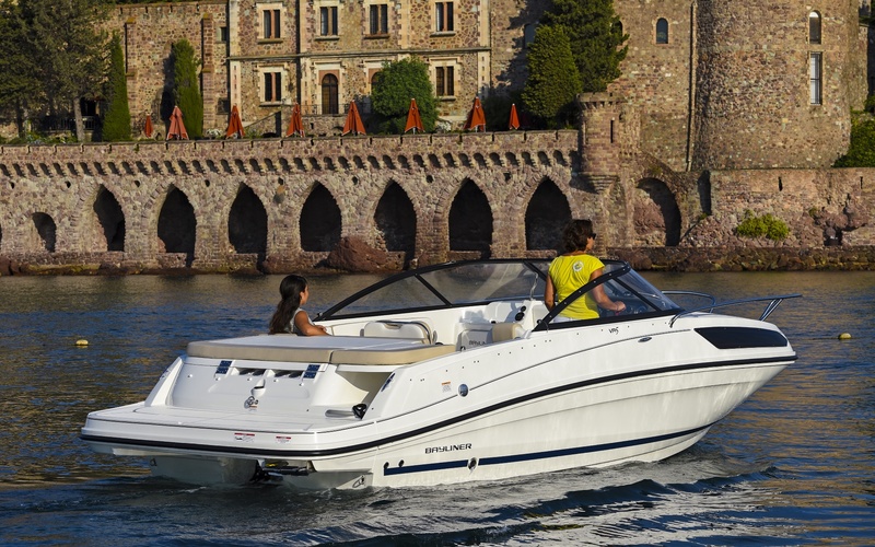 Bayliner VR5