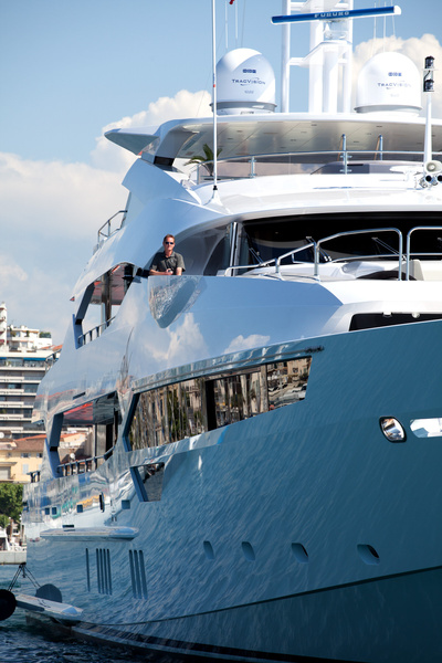 New horizons for customizing the Sunseeker brand of boats. Let's see how the owner of the second hull will arrange everything (it's already sold and is under construction).