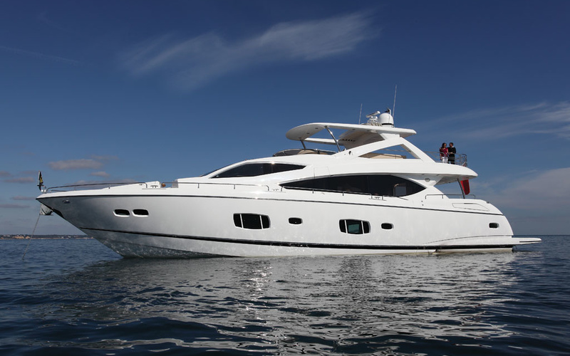 Sunseeker 88 Yacht 