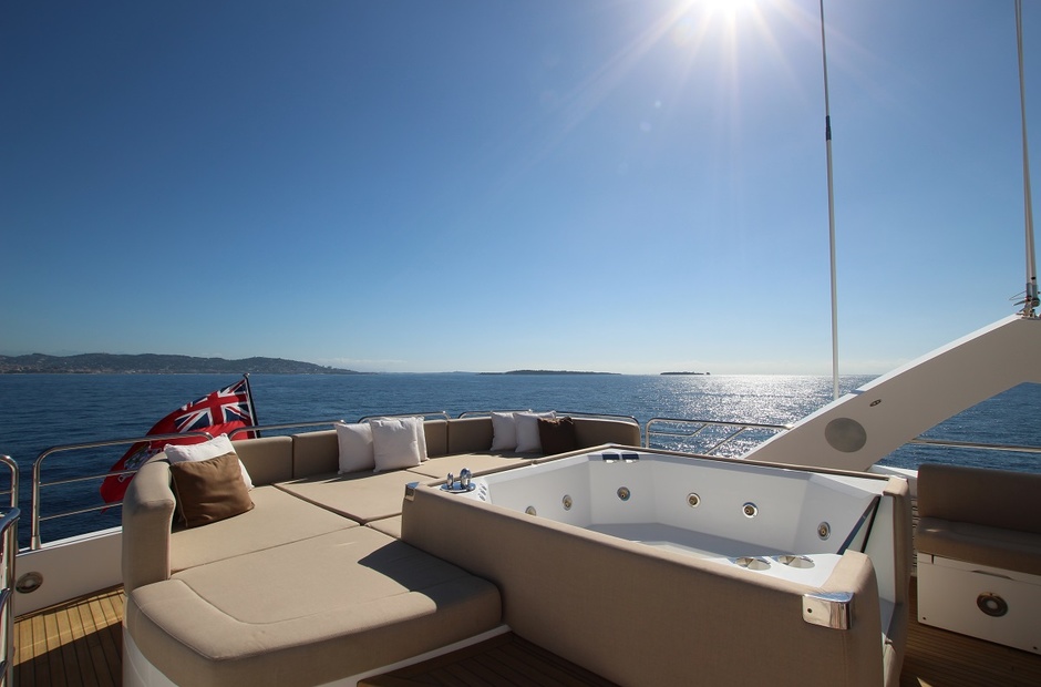Sunseeker Lusia M
