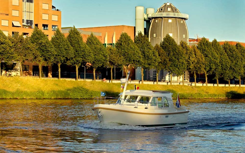 Linssen Grand Sturdy 29.9 Sedan