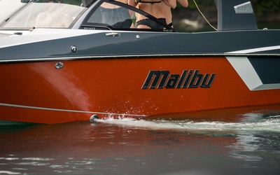 Malibu Wakesetter 24 MXZ