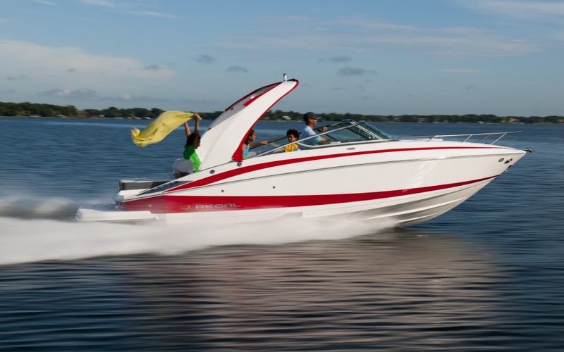 Regal 2550 Cuddy
