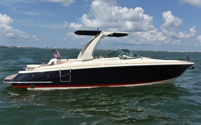 Chris-Craft Launch 28 GT