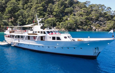 Feadship Alhambra