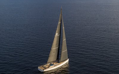 Nautor Swan 98