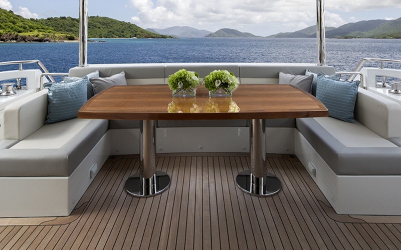 Ocean Alexander 88 Skylounge