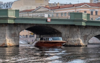 Custom Венецианский лимузин SOLA (2023)