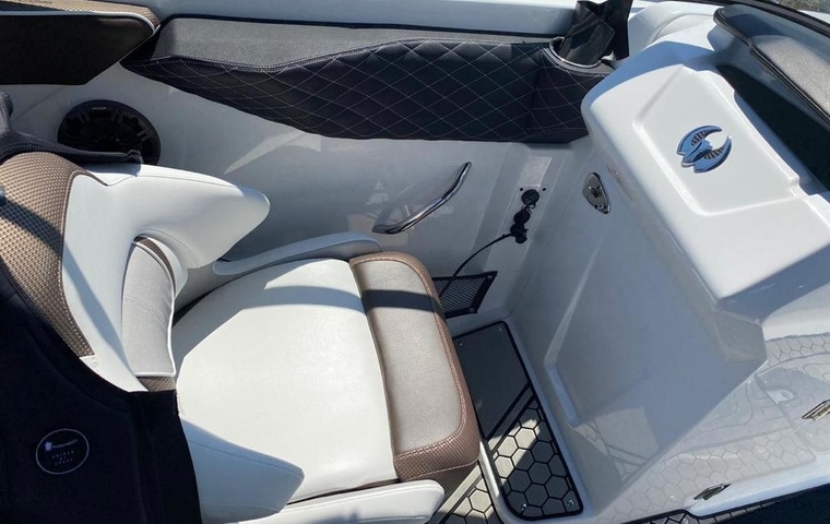 Scarab 255 ID (2020)