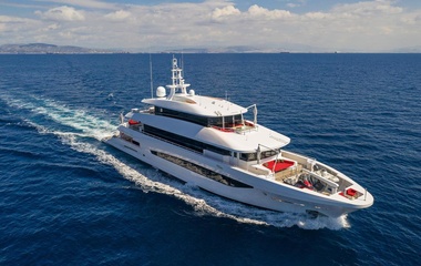 Golden Yachts My Eden