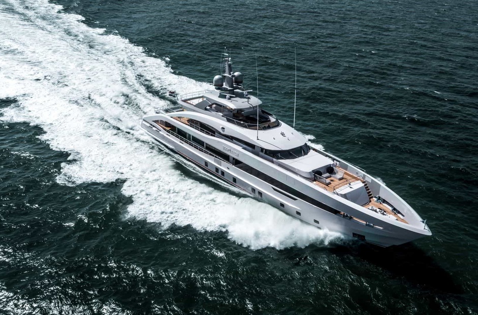 Heesen Book Ends
