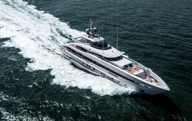 Heesen Book Ends