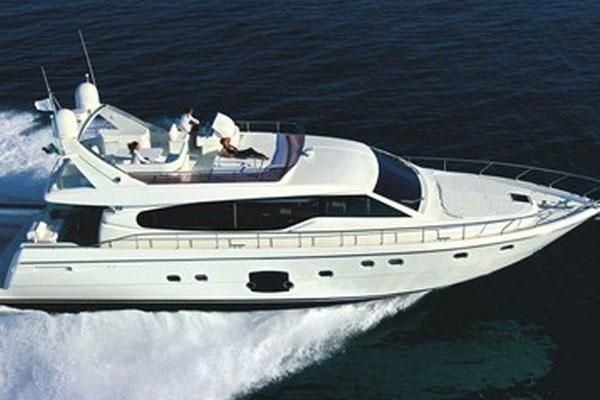 Ferretti 592