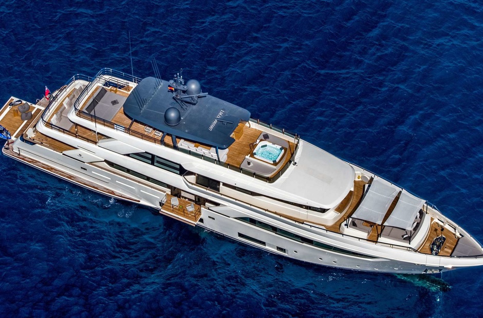 Custom Line Paloma
