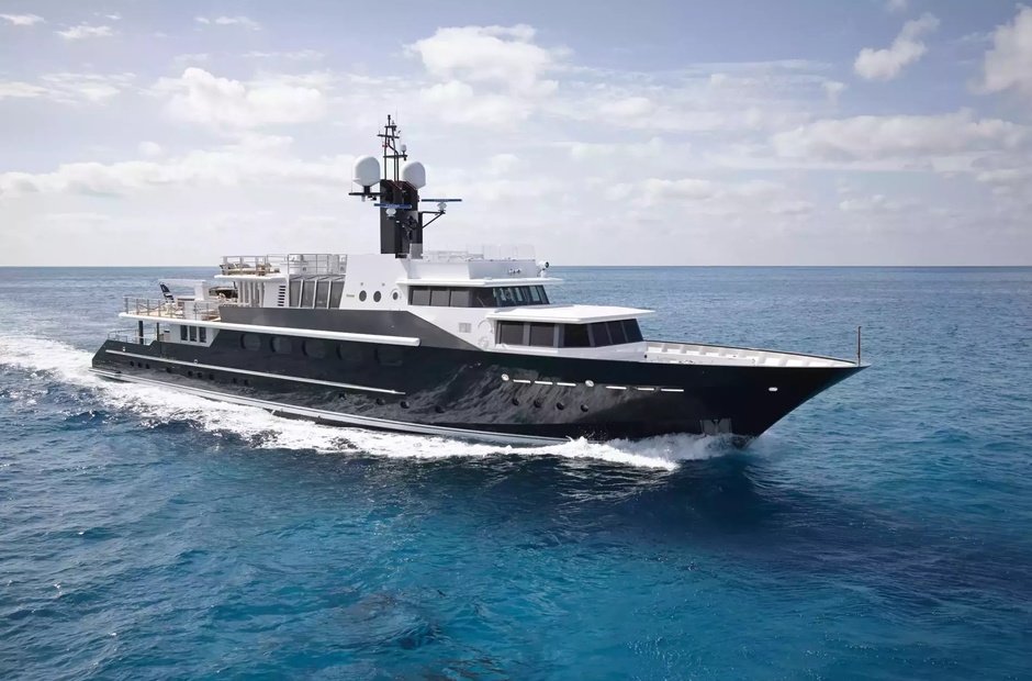 Feadship Highlander