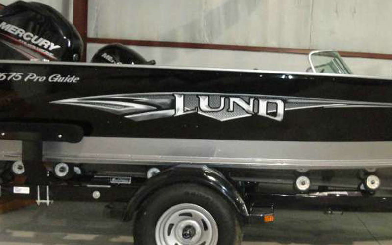 Lund 1675 Pro Guide