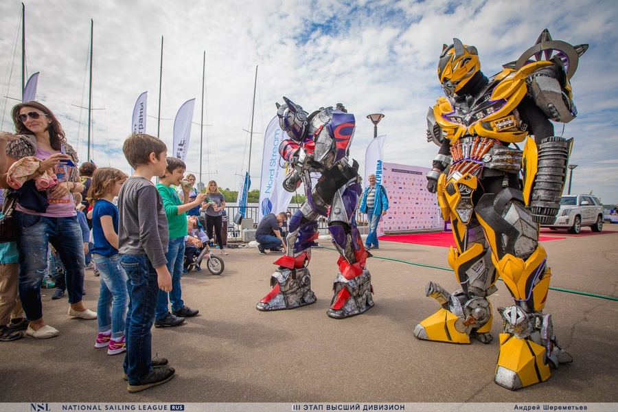 The Living Robots Show