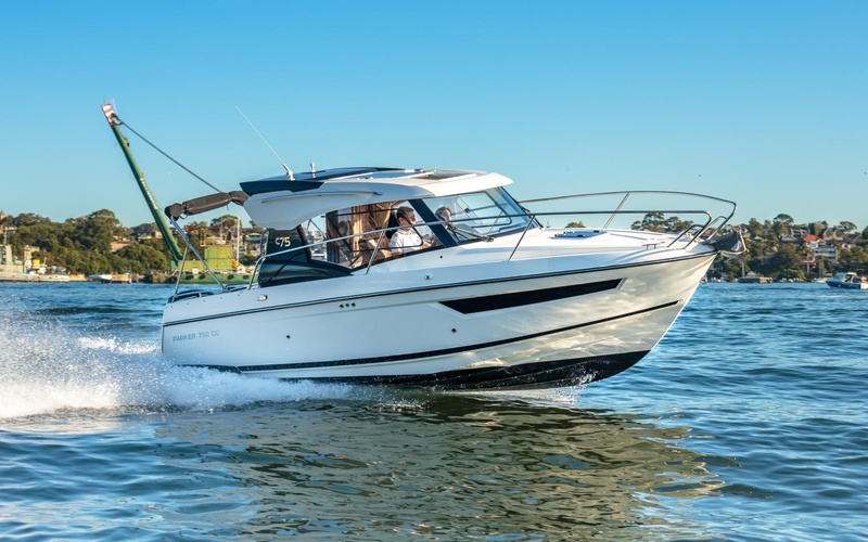 Parker 750 Cabin Cruiser