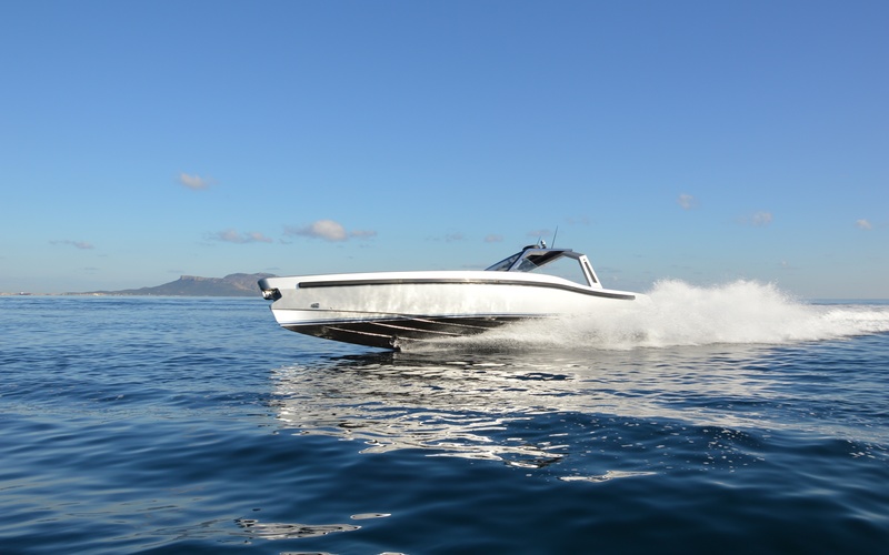Maori Yacht M 50 Hard Top