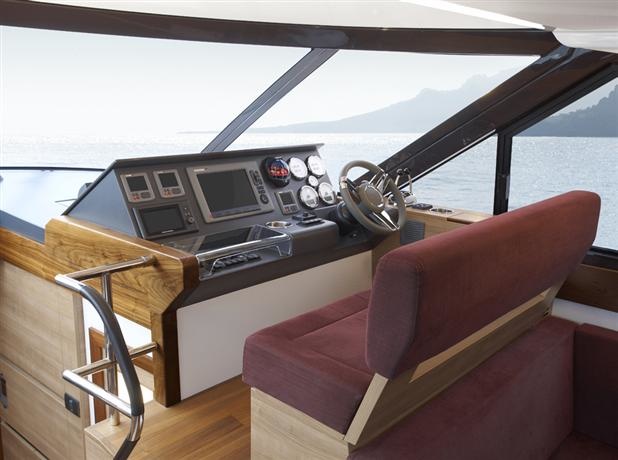 Sealine F42