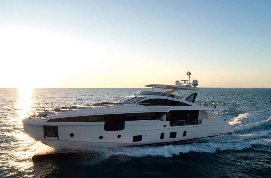 Azimut One & Only