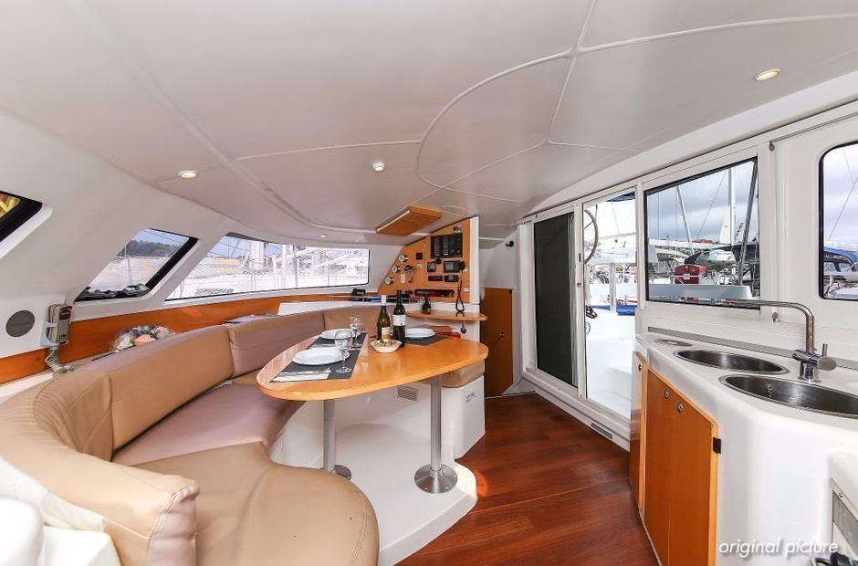 Fountaine Pajot Lavezzi 40