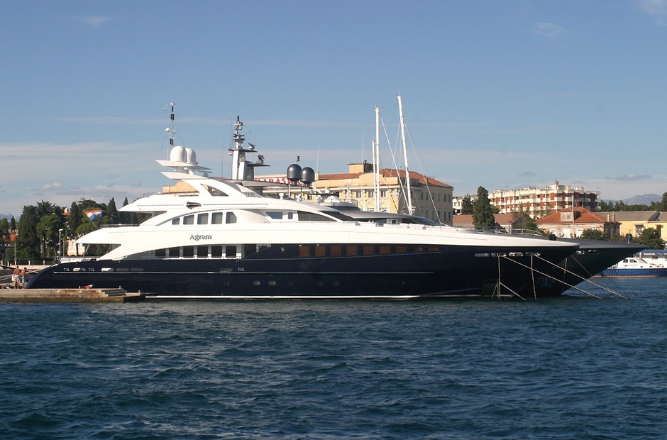 Heesen Agram