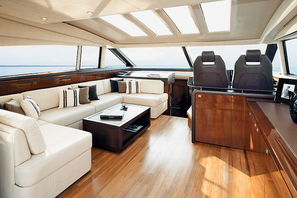 Princess V62 - interior