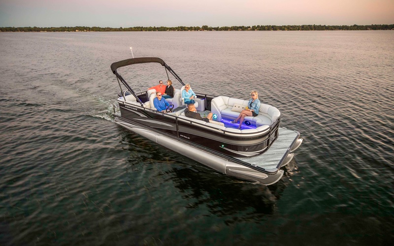 Crestliner 240 Rally DX