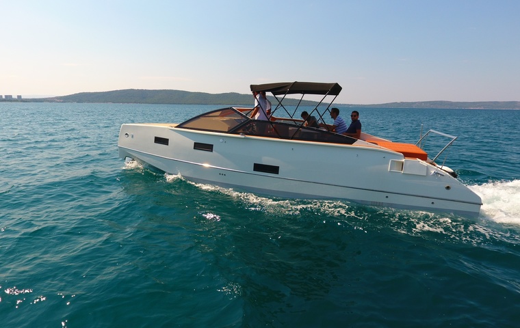 Velvette Cruiser 33 Intelligent (2018)