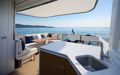 Riviera 78 Motor Yacht