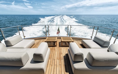 Monte Carlo Yachts 105